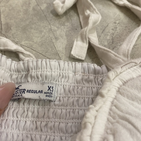 two xs hollister dresses - Picture 3 of 3